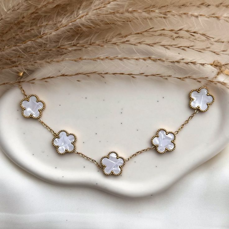 Luxury White Clover Bracelet for Women | Gold Plated 5 Motif Lucky Clover Charm Bracelet | Elegant Adjustable Bracelet | Fashion Jewelry Gift for Girls