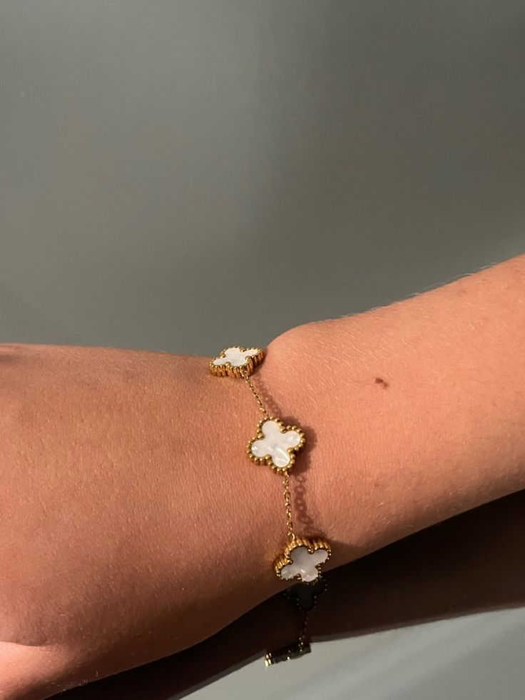 Luxury White Clover Bracelet for Women | Gold Plated 5 Motif Lucky Clover Charm Bracelet | Elegant Adjustable Bracelet | Fashion Jewelry Gift for Girls